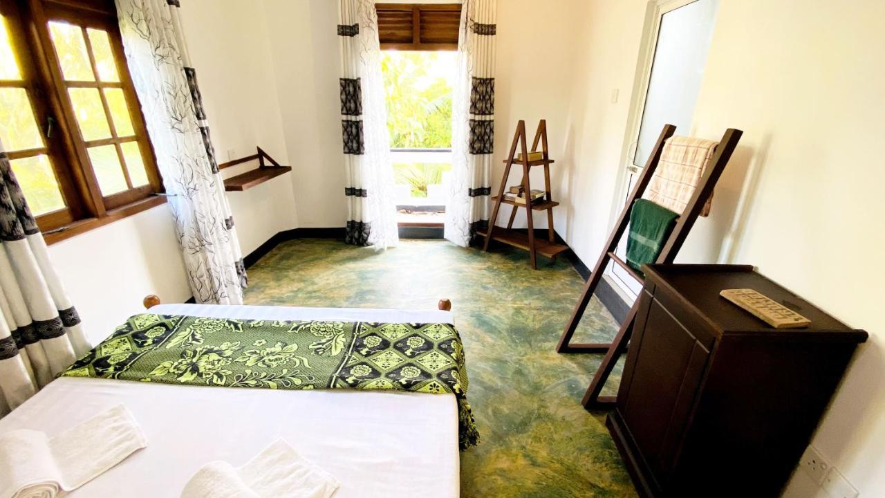 Madiha Surf House Lanka Hotell Matara Exteriör bild