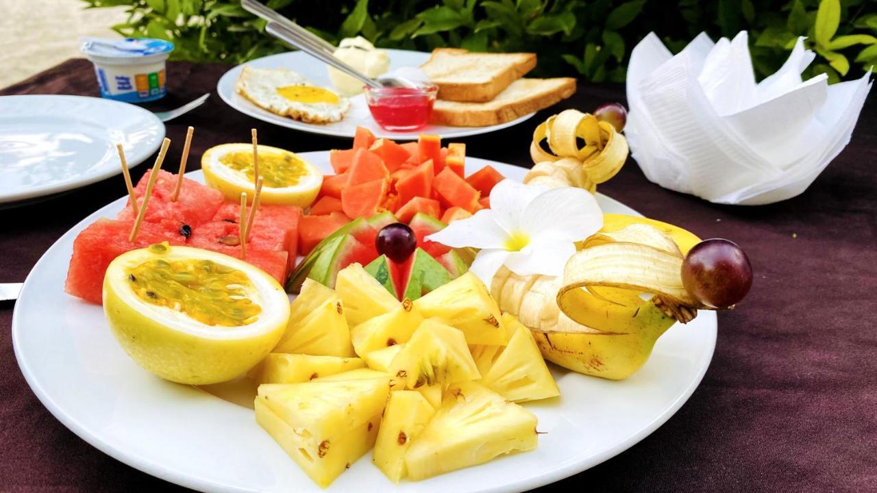 Madiha Surf House Lanka Hotell Matara Exteriör bild